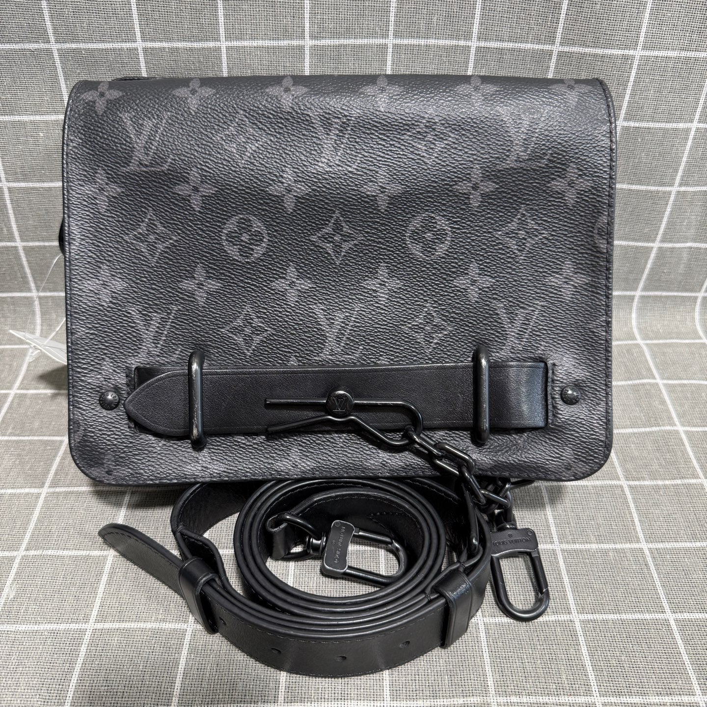 Louis Vuitton Steamer Canvas Messenger Bag M45585