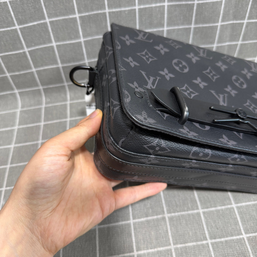 Louis Vuitton Steamer Canvas Messenger Bag M45585