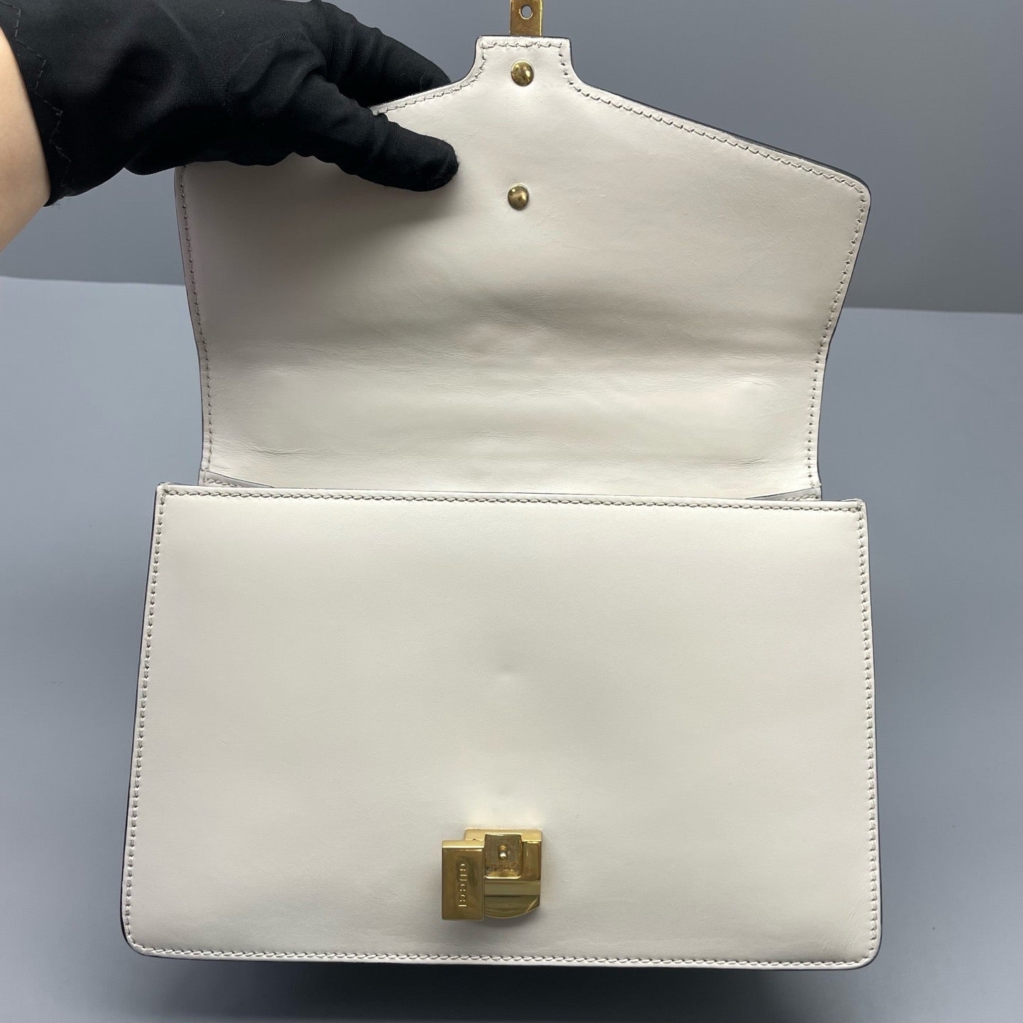 Gucci White