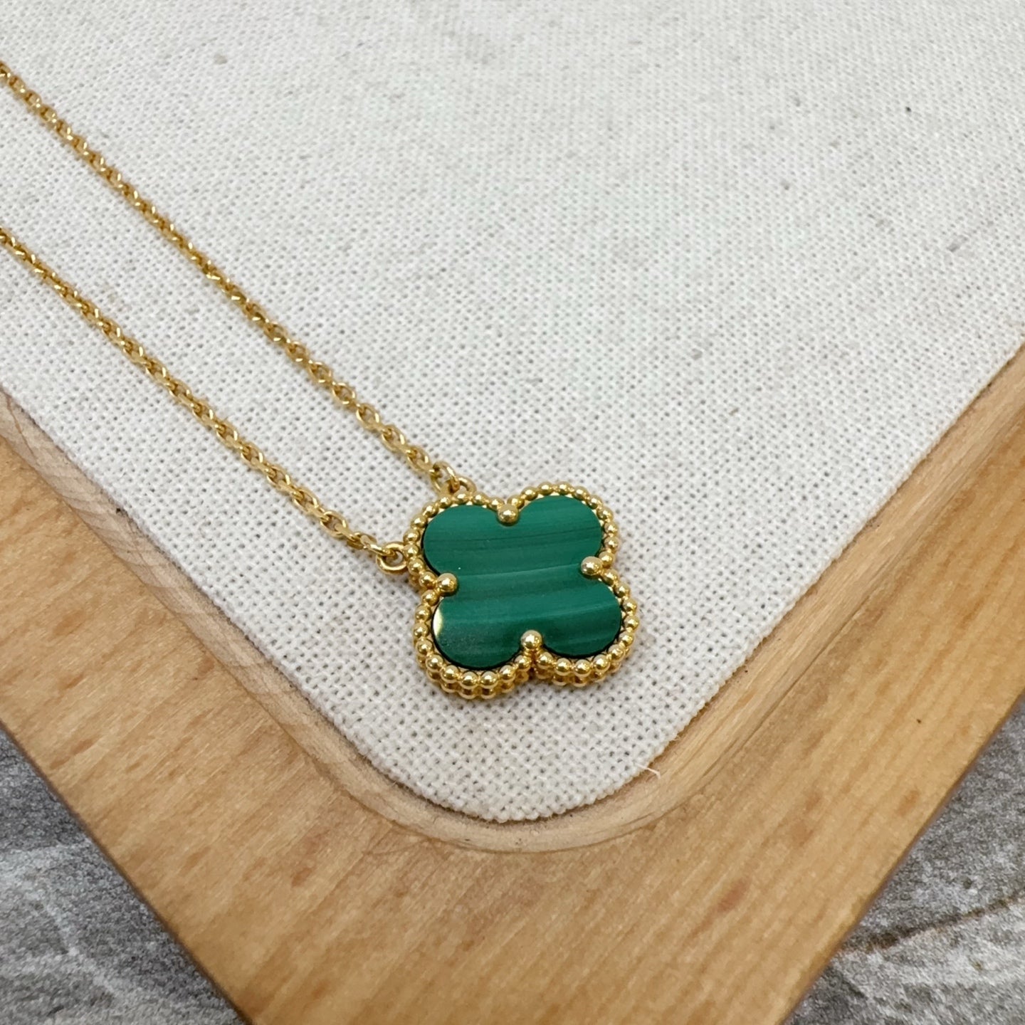 Van Cleef & Arpels Green Necklace
