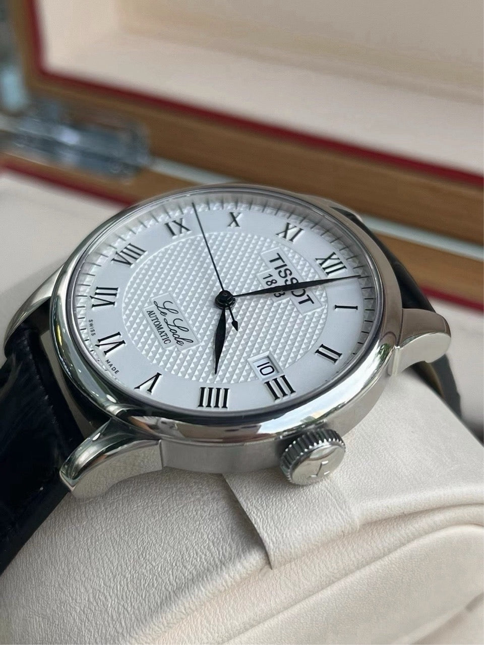 Tissot Classic White Automatic (self-winding) watch 39.3 millimeters T41.1.423.53