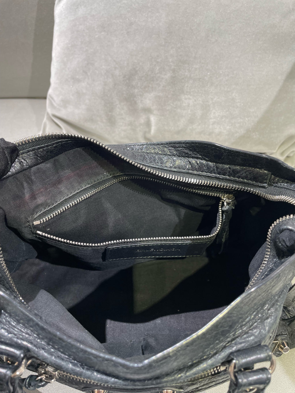 Balenciaga Black 431621-D94JN-1000