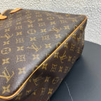 Louis Vuitton Shoulder Bag