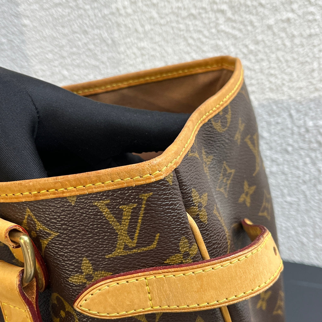 Louis Vuitton Shoulder Bag