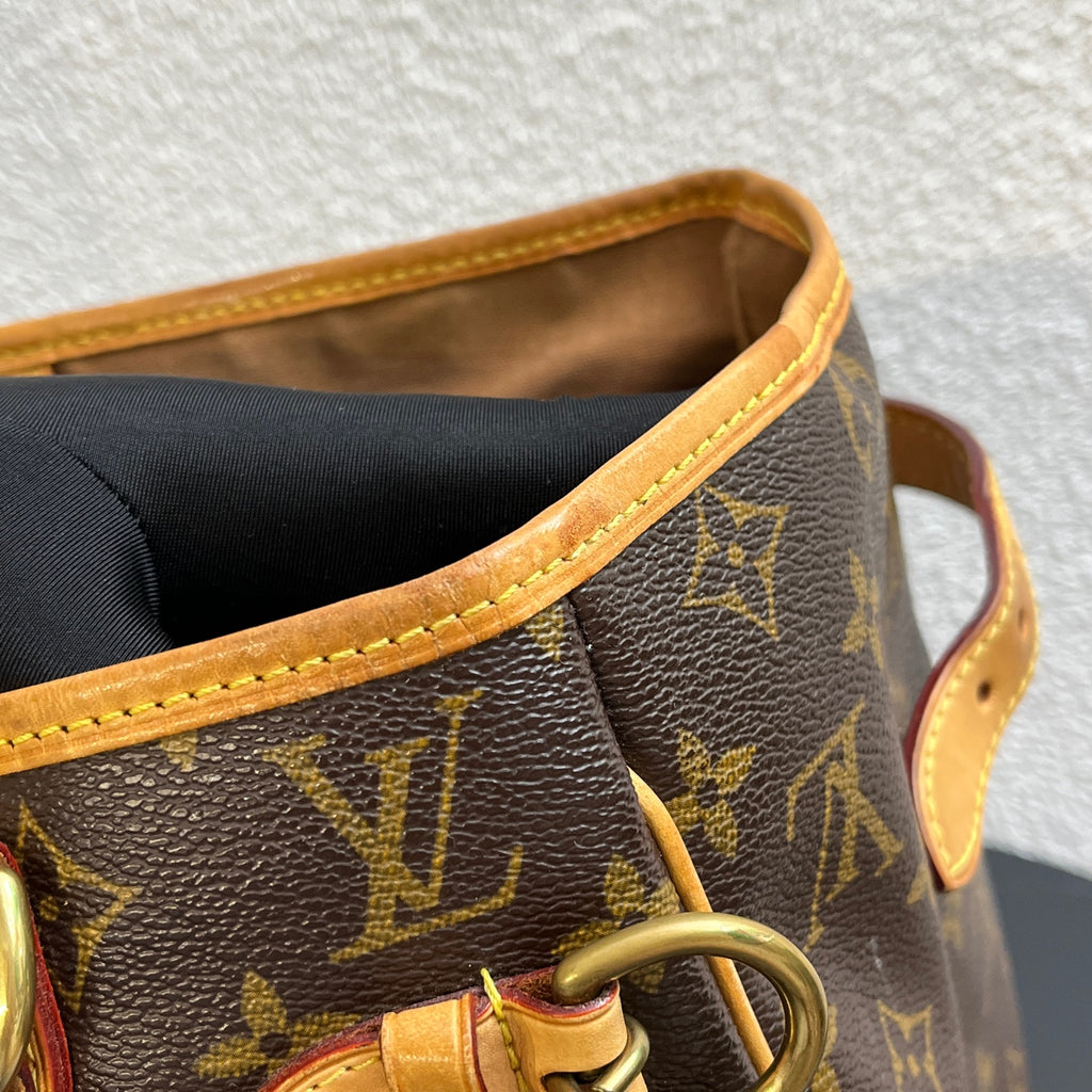 Louis Vuitton Shoulder Bag