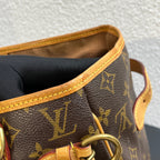 Louis Vuitton Shoulder Bag