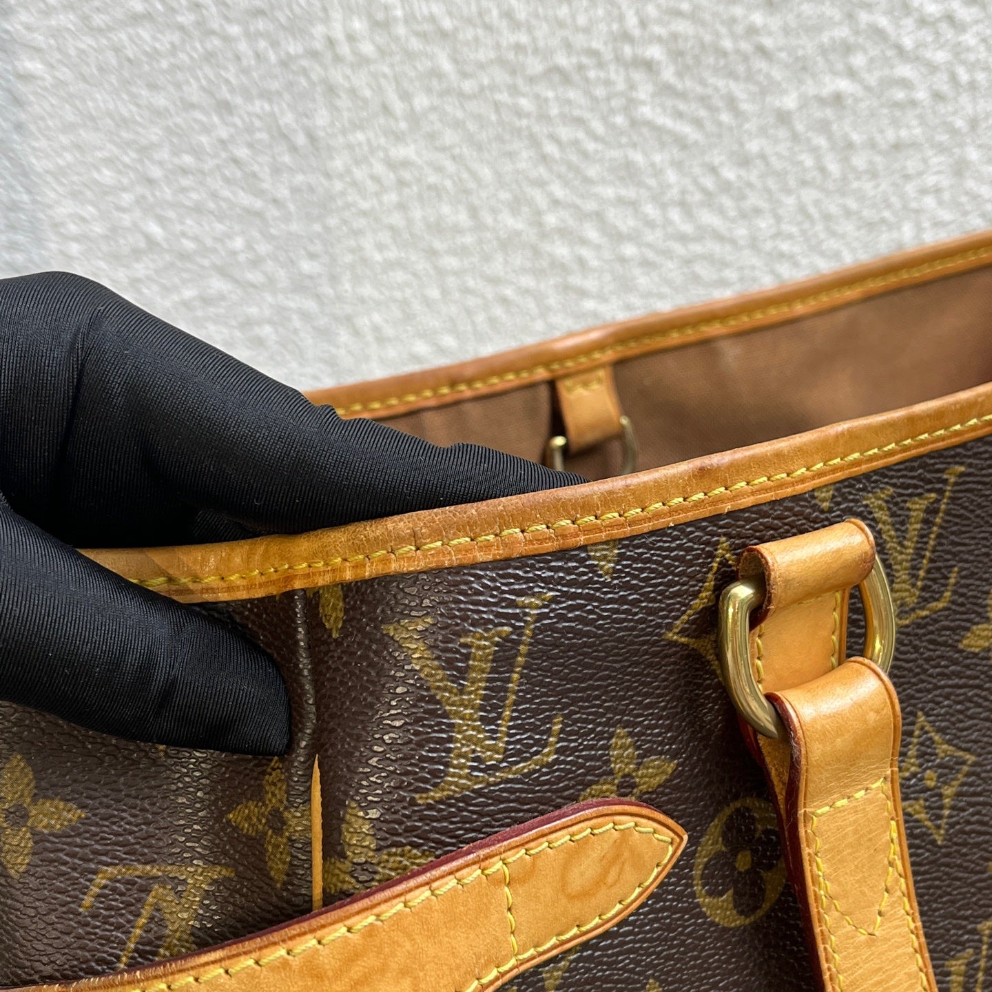 Louis Vuitton Shoulder Bag