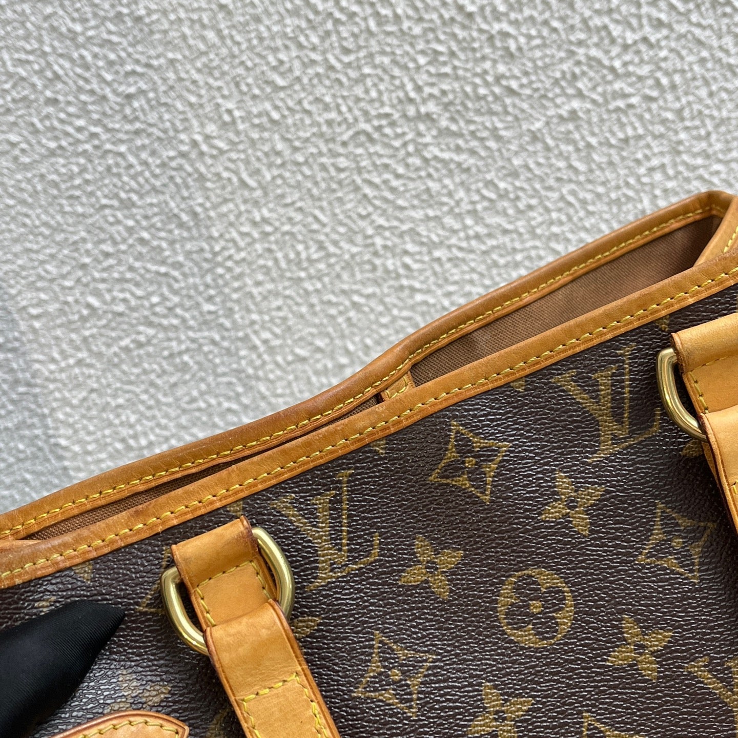 Louis Vuitton Shoulder Bag