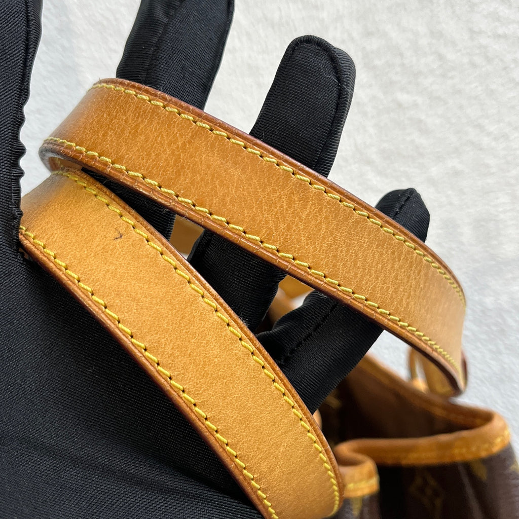 Louis Vuitton Shoulder Bag