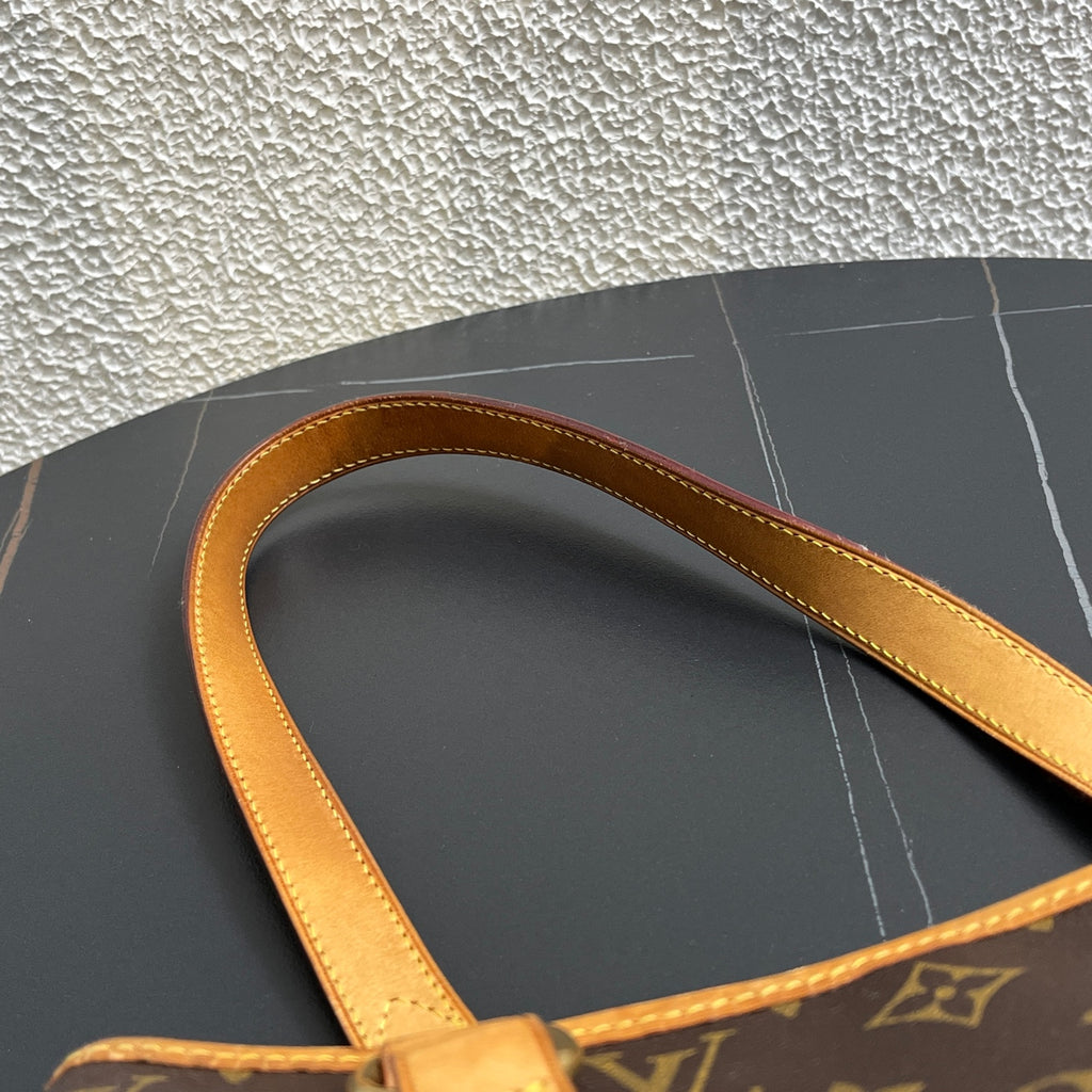 Louis Vuitton Shoulder Bag
