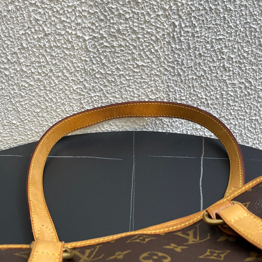 Louis Vuitton Shoulder Bag