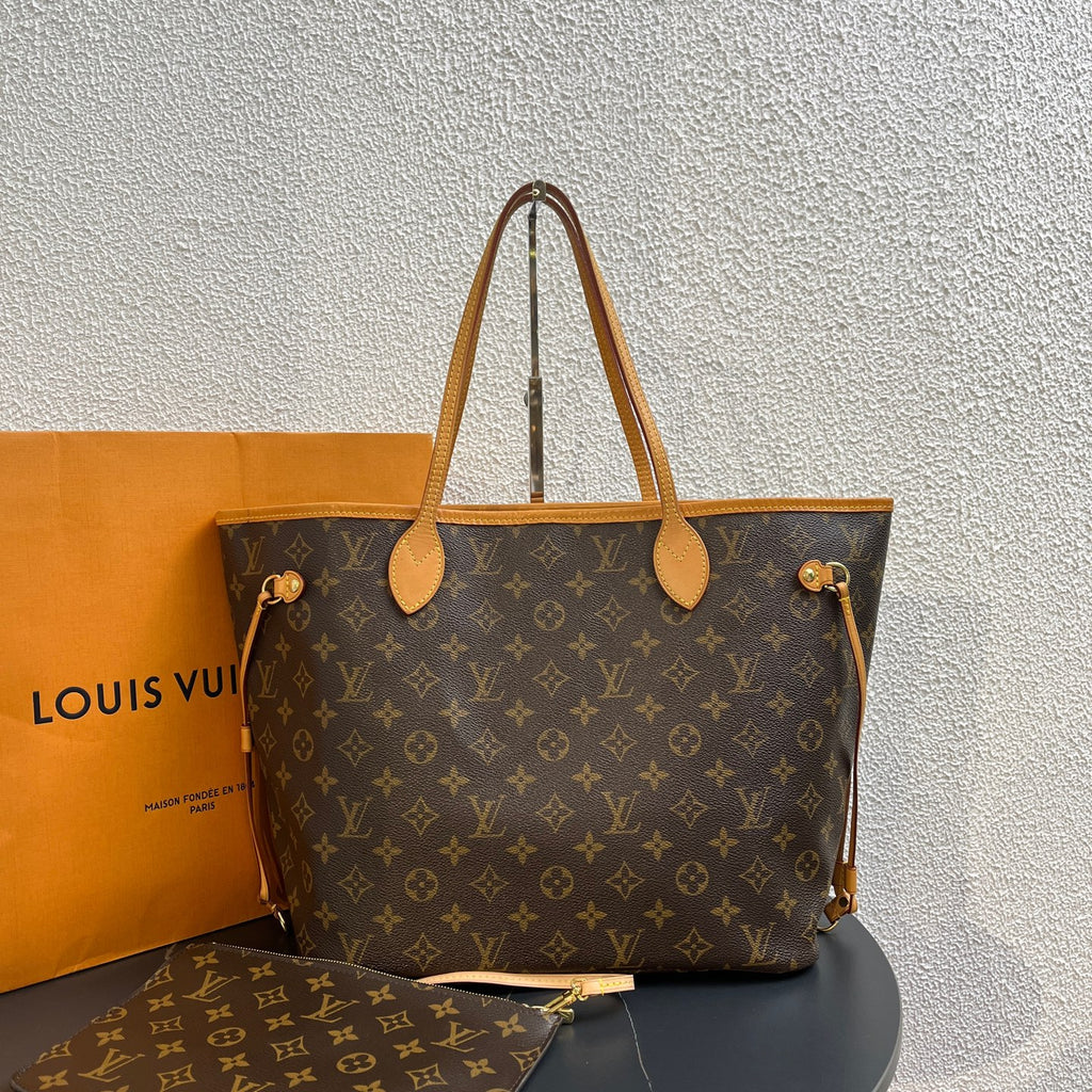 Louis Vuitton Shoulder Bag