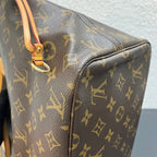 Louis Vuitton Shoulder Bag