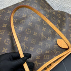 Louis Vuitton Shoulder Bag