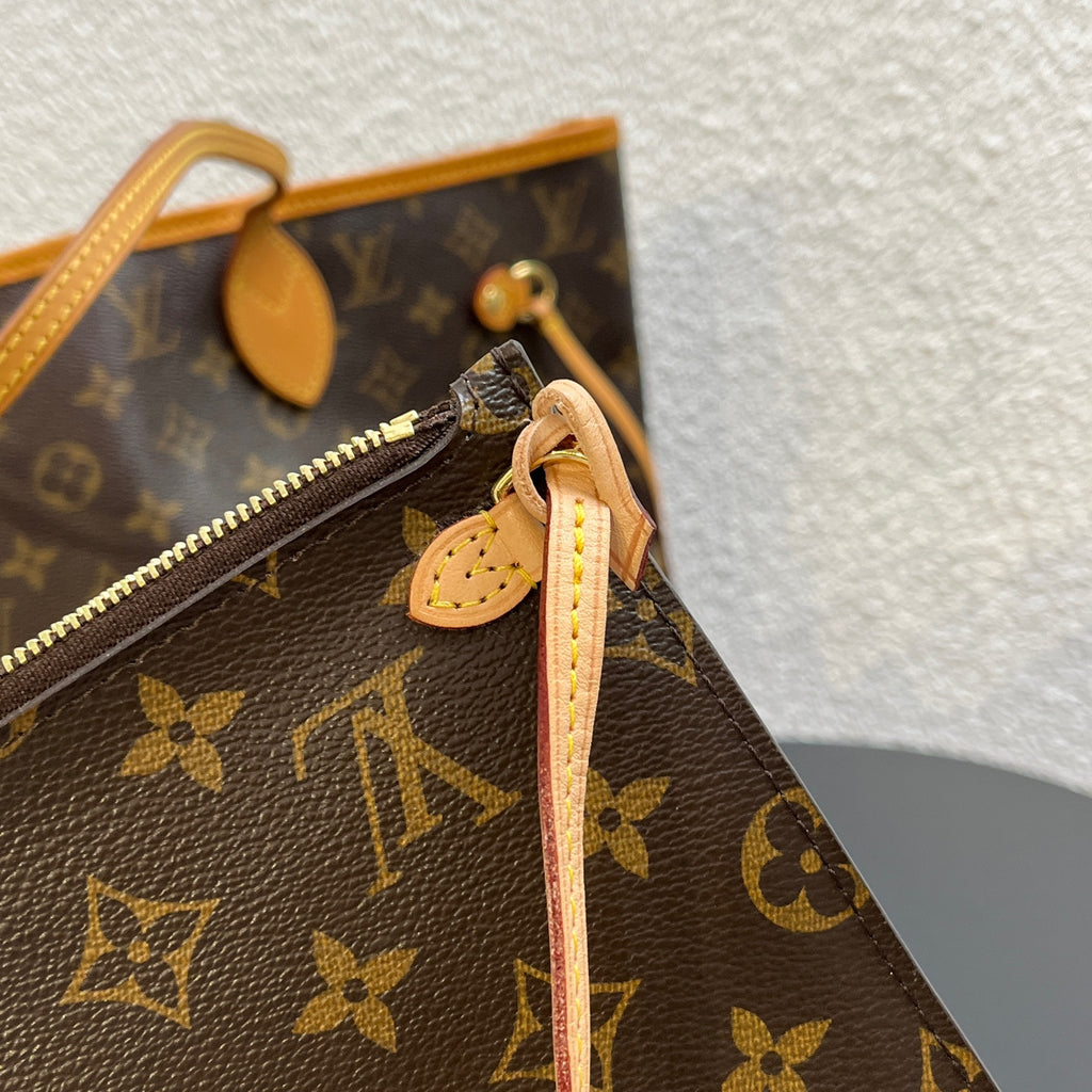 Louis Vuitton Shoulder Bag