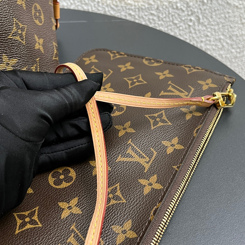 Louis Vuitton Shoulder Bag