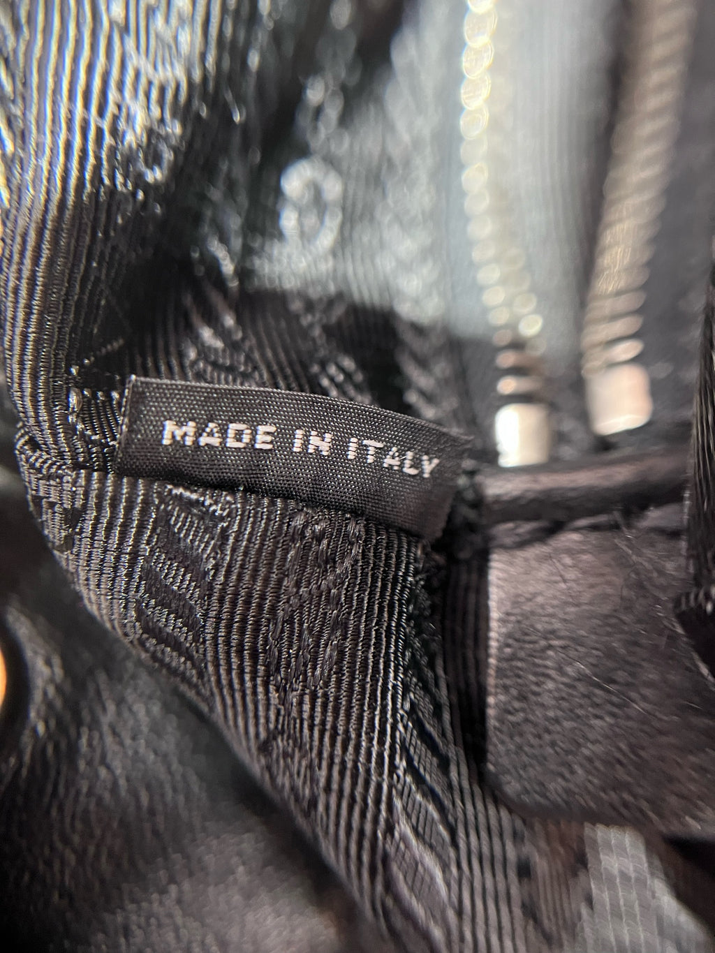 Prada Backpack 1BZ032-V44-F0002