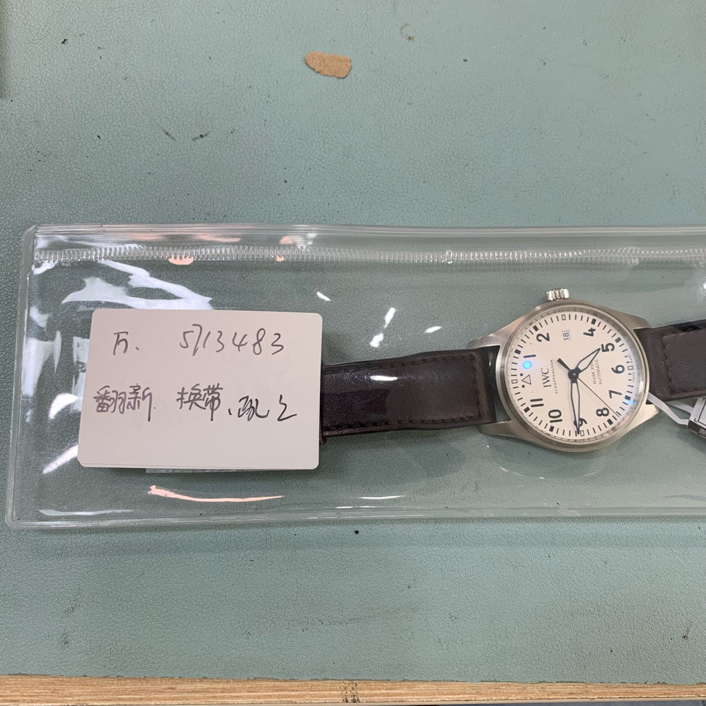 IWC Pilot 40 millimeters IW327002