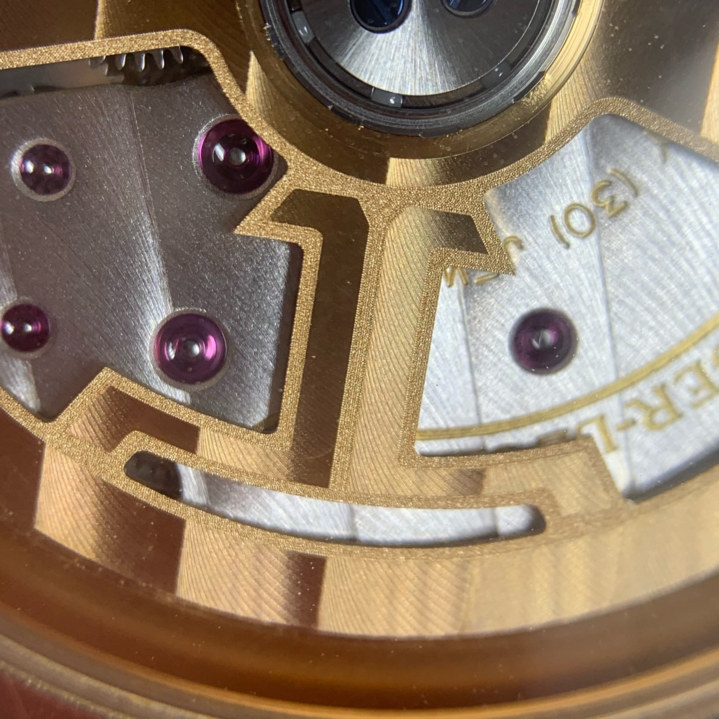 Jaeger LeCoultre Master Ultra Thin Ultra-Thin Master Series Watch 39 millimeters Q1362503