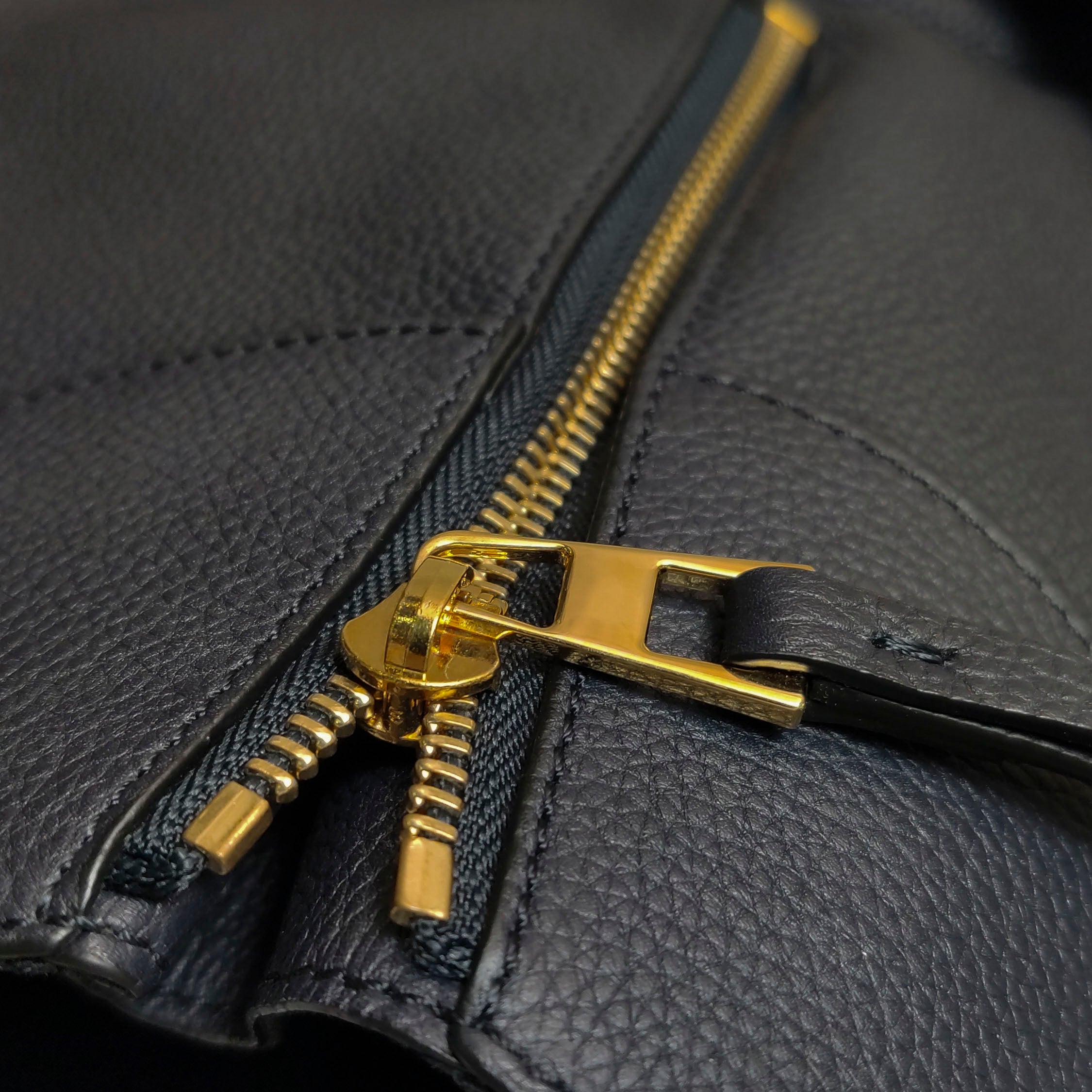 Loewe Shoulder Bag 38712KBT38-5605