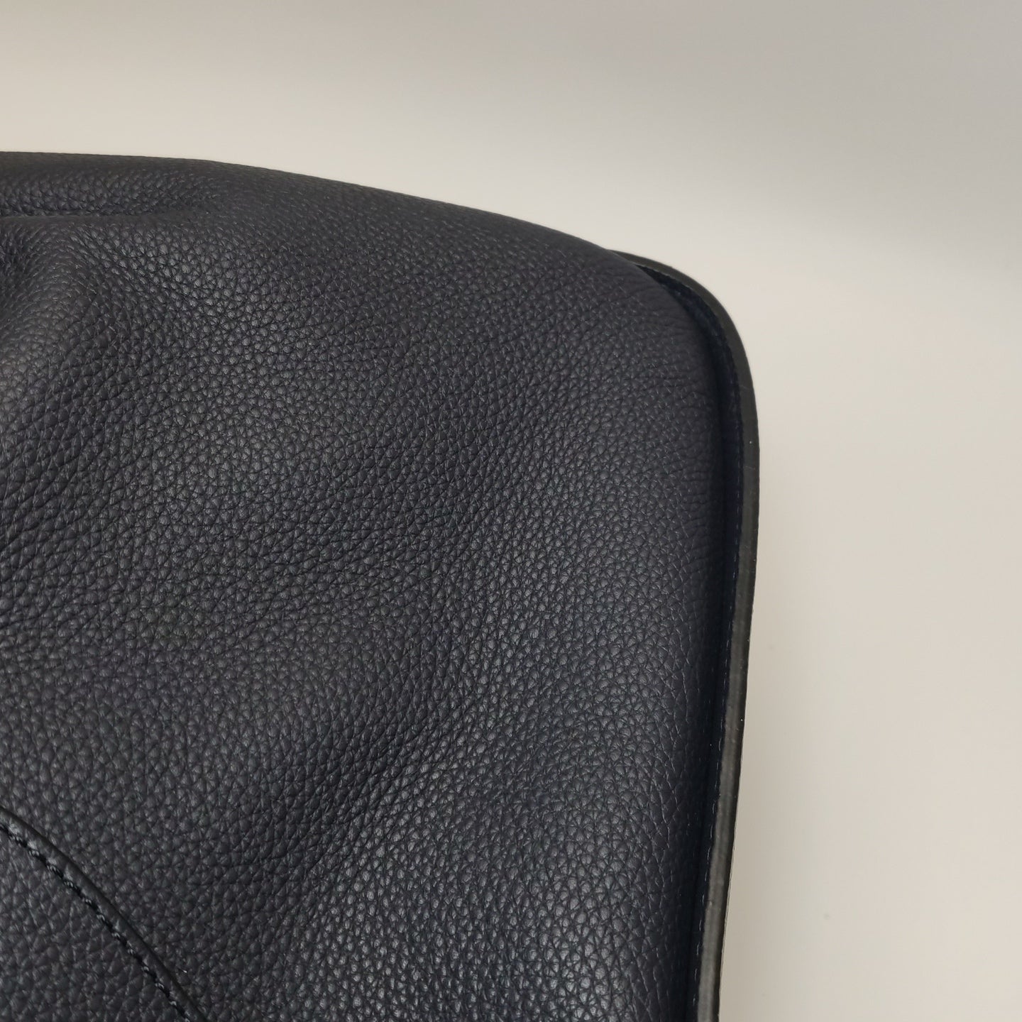 Loewe Shoulder Bag 38712KBT38-5605