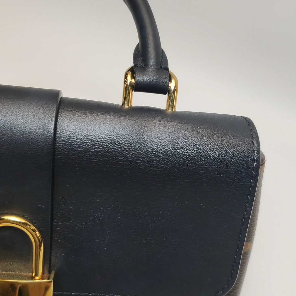 Louis Vuitton Crossbody M44141