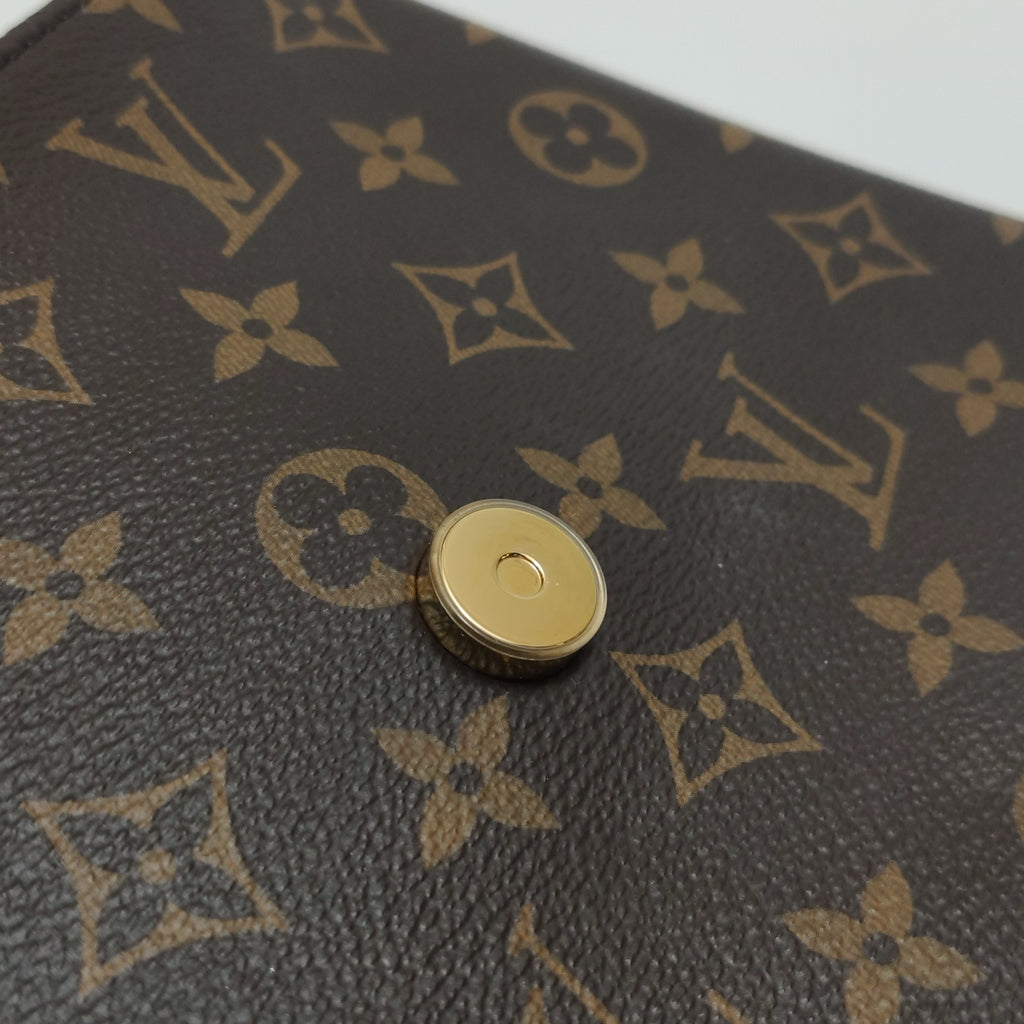 Louis Vuitton Crossbody M44141