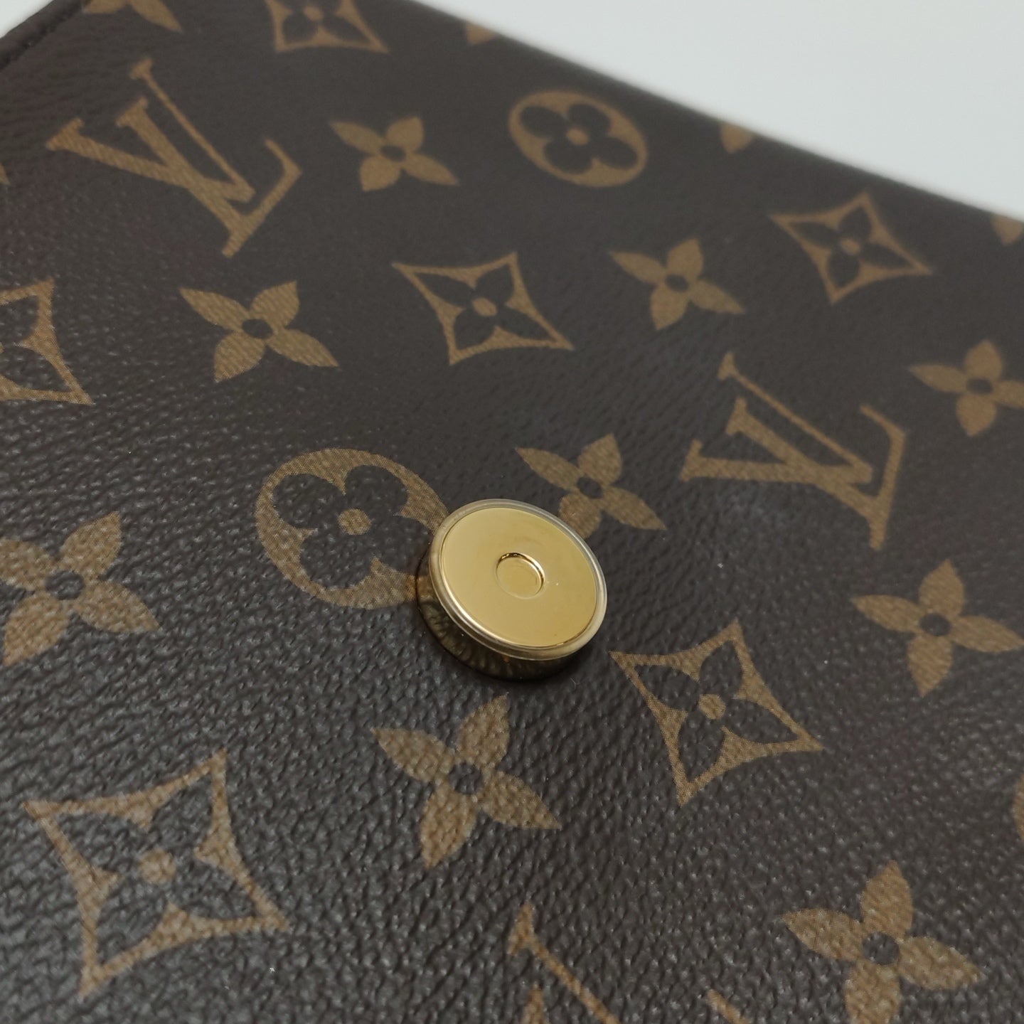 Louis Vuitton Crossbody M44141