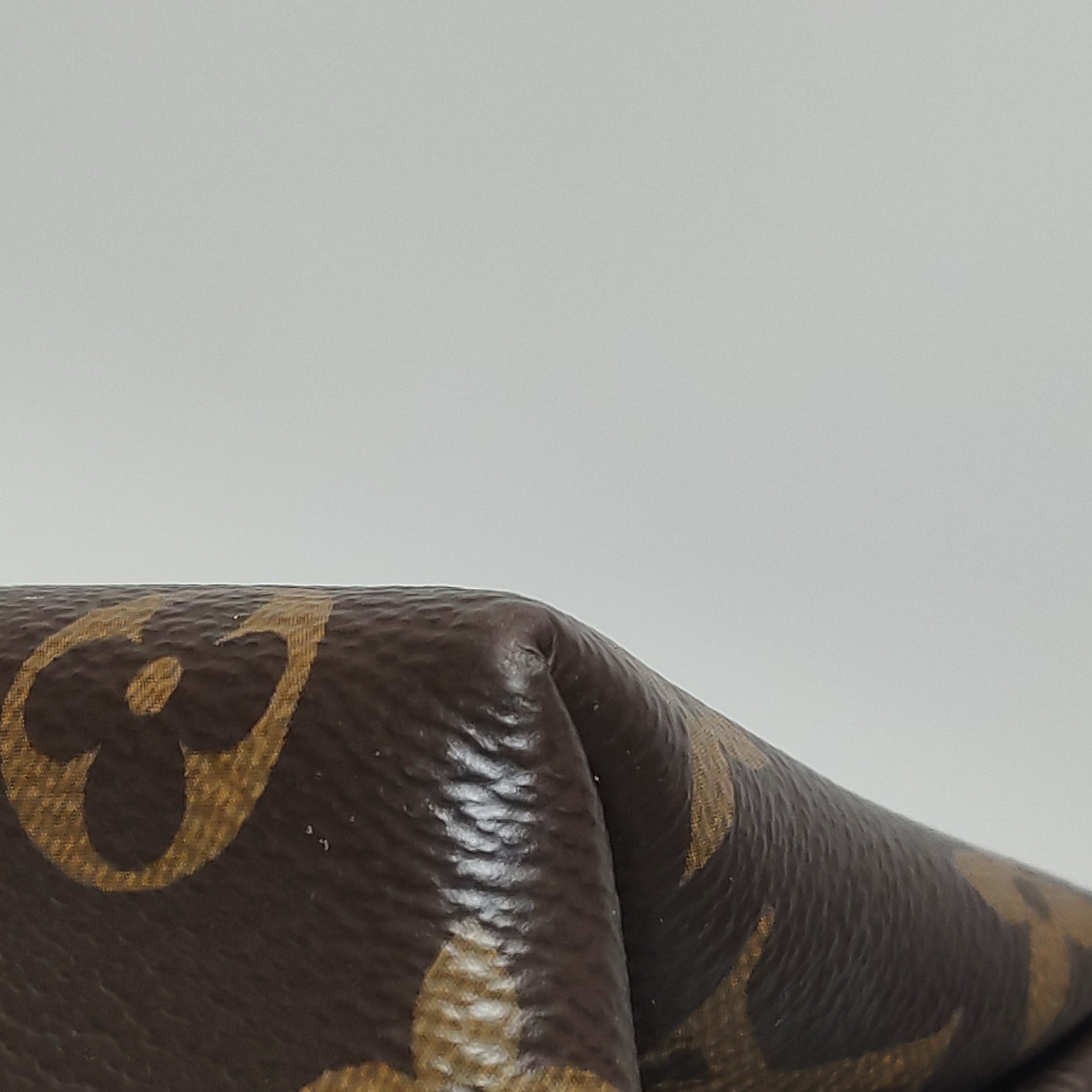 Louis Vuitton Crossbody M44141
