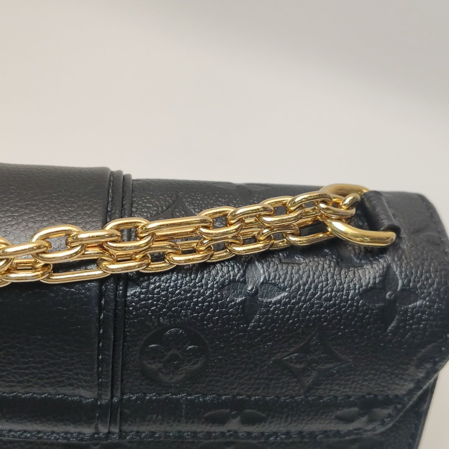 Louis Vuitton Shoulder Bag M43392