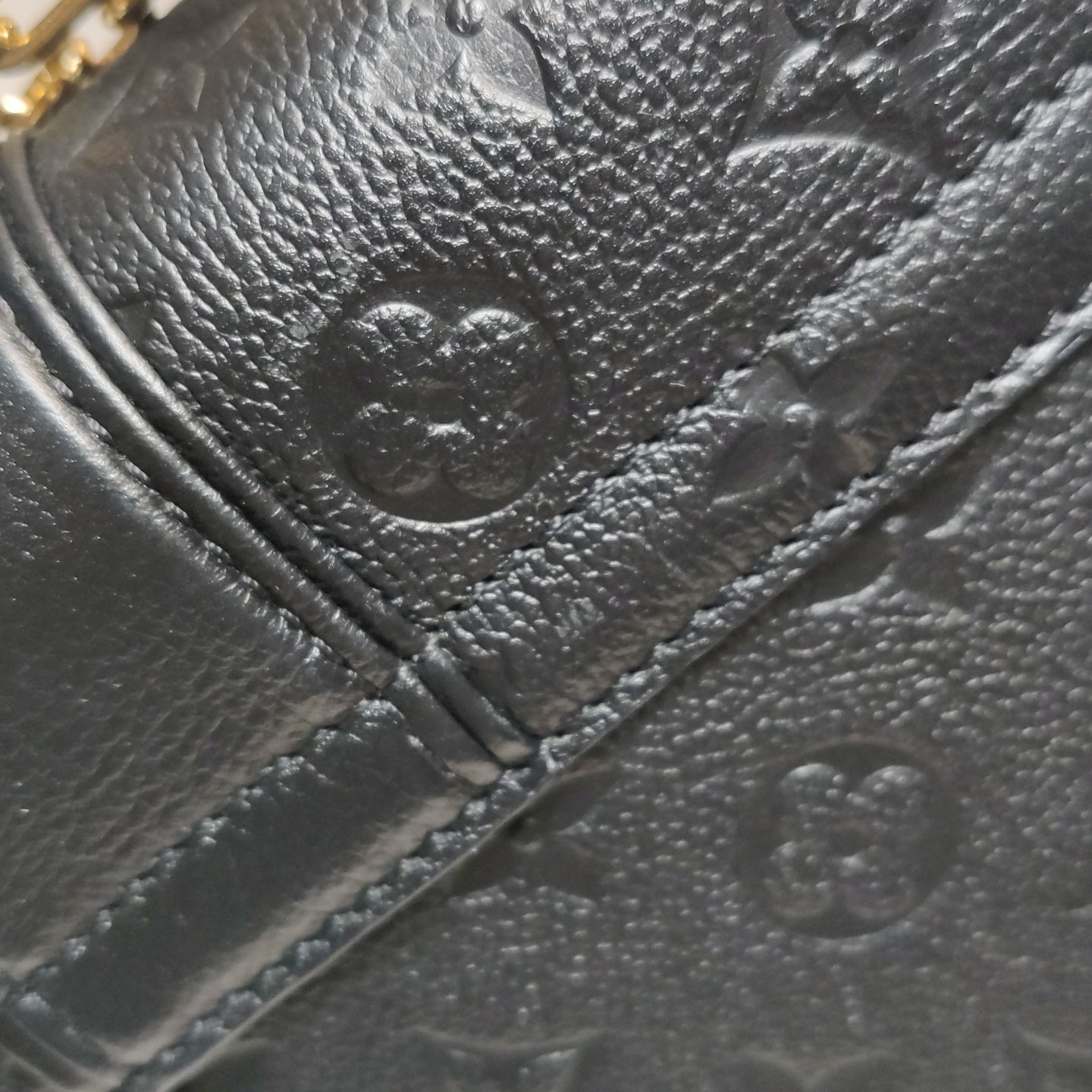 Louis Vuitton Shoulder Bag M43392