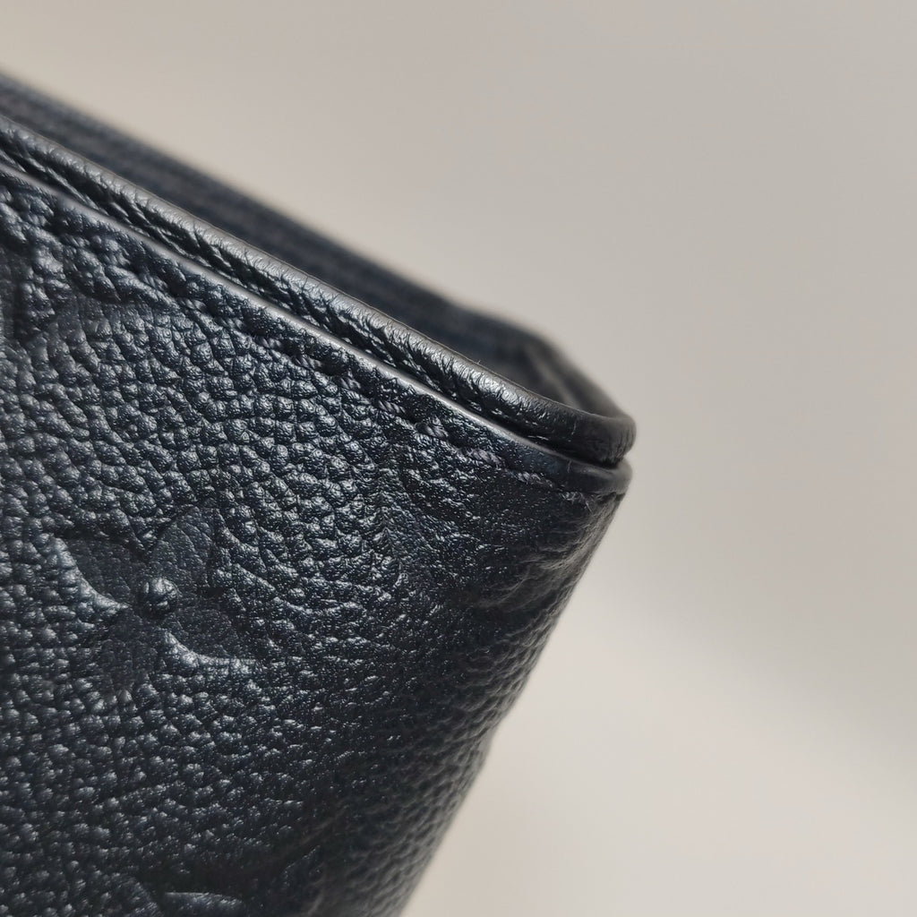 Louis Vuitton Shoulder Bag M43392