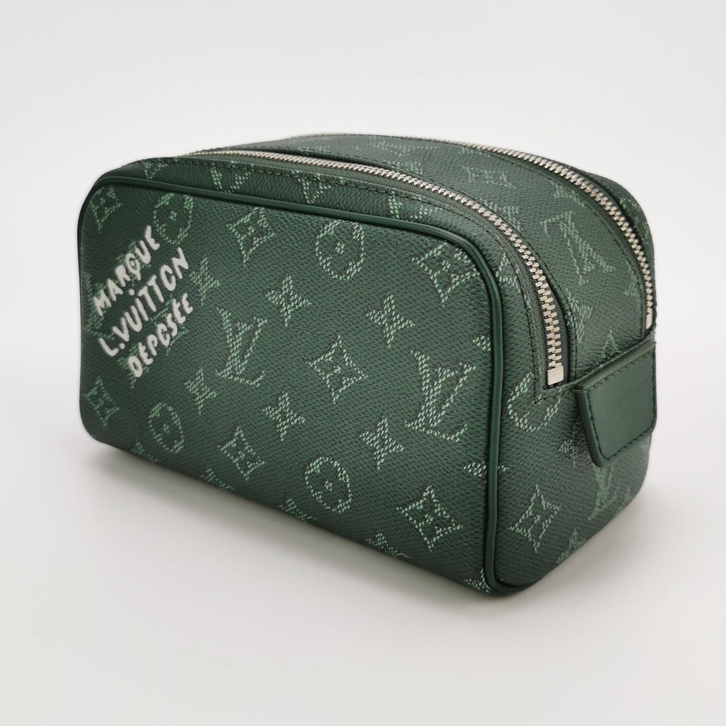 Louis Vuitton Clutch