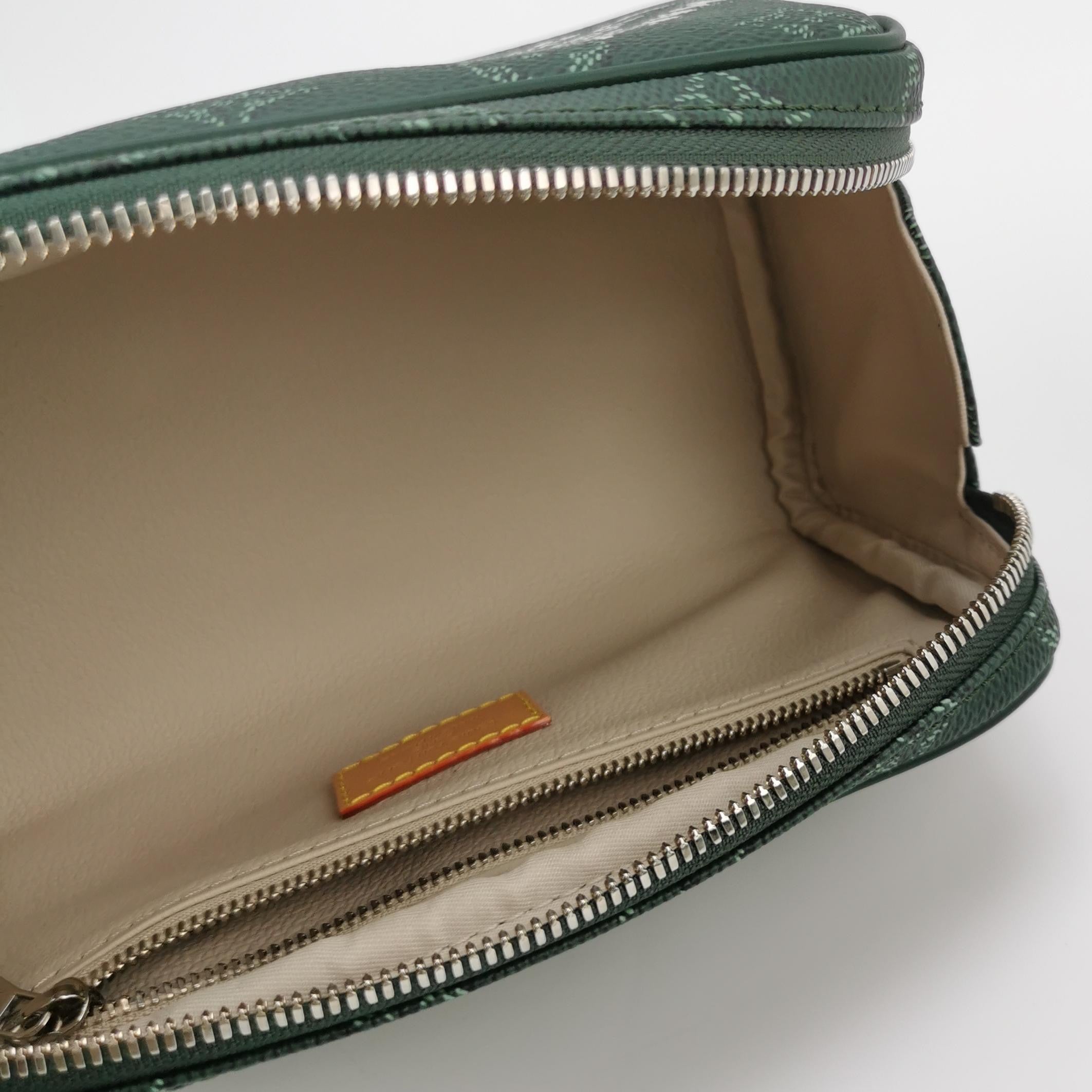 Louis Vuitton Clutch