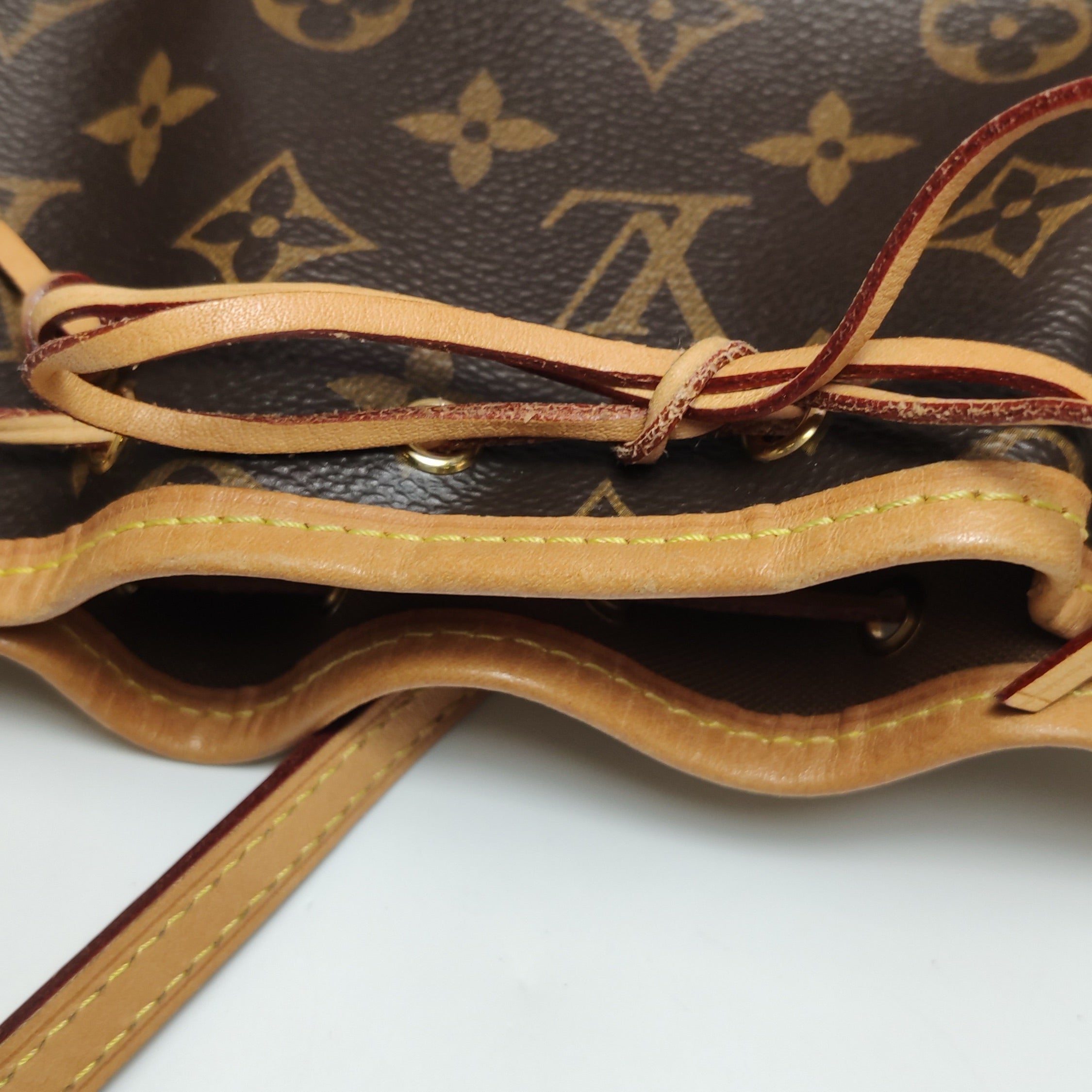 Louis Vuitton Crossbody M41346