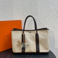 Hermes Canvas 915747