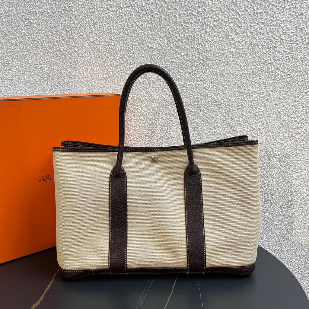 Hermes Canvas 915747