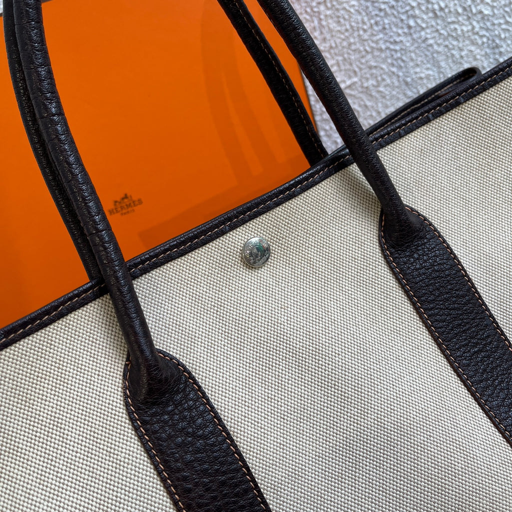 Hermes Canvas 915747