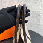 Hermes Canvas 915747