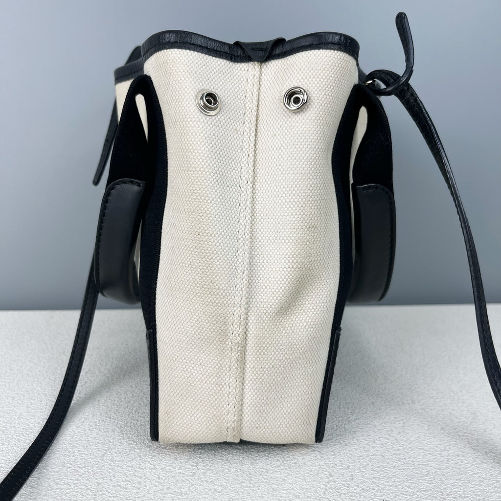 Balenciaga NAVY Canvas 3903462HH3N9260