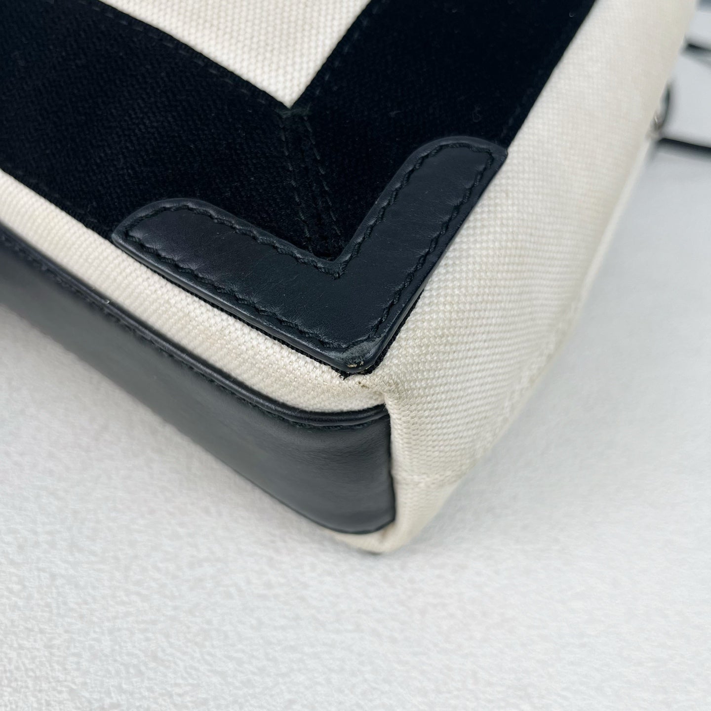 Balenciaga NAVY Canvas 3903462HH3N9260