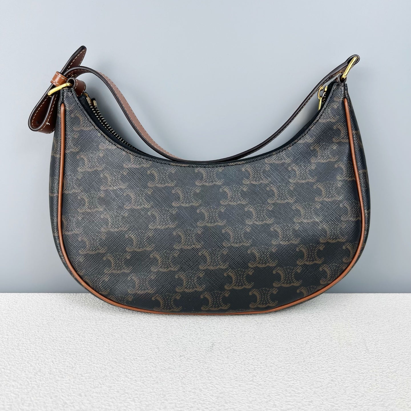 Celine 193952BZJ.27ED