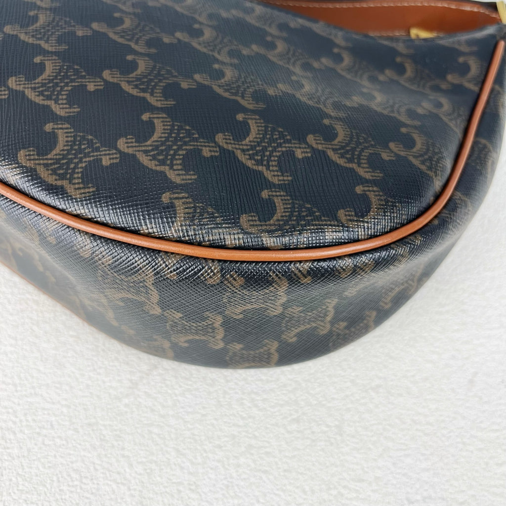 Celine 193952BZJ.27ED
