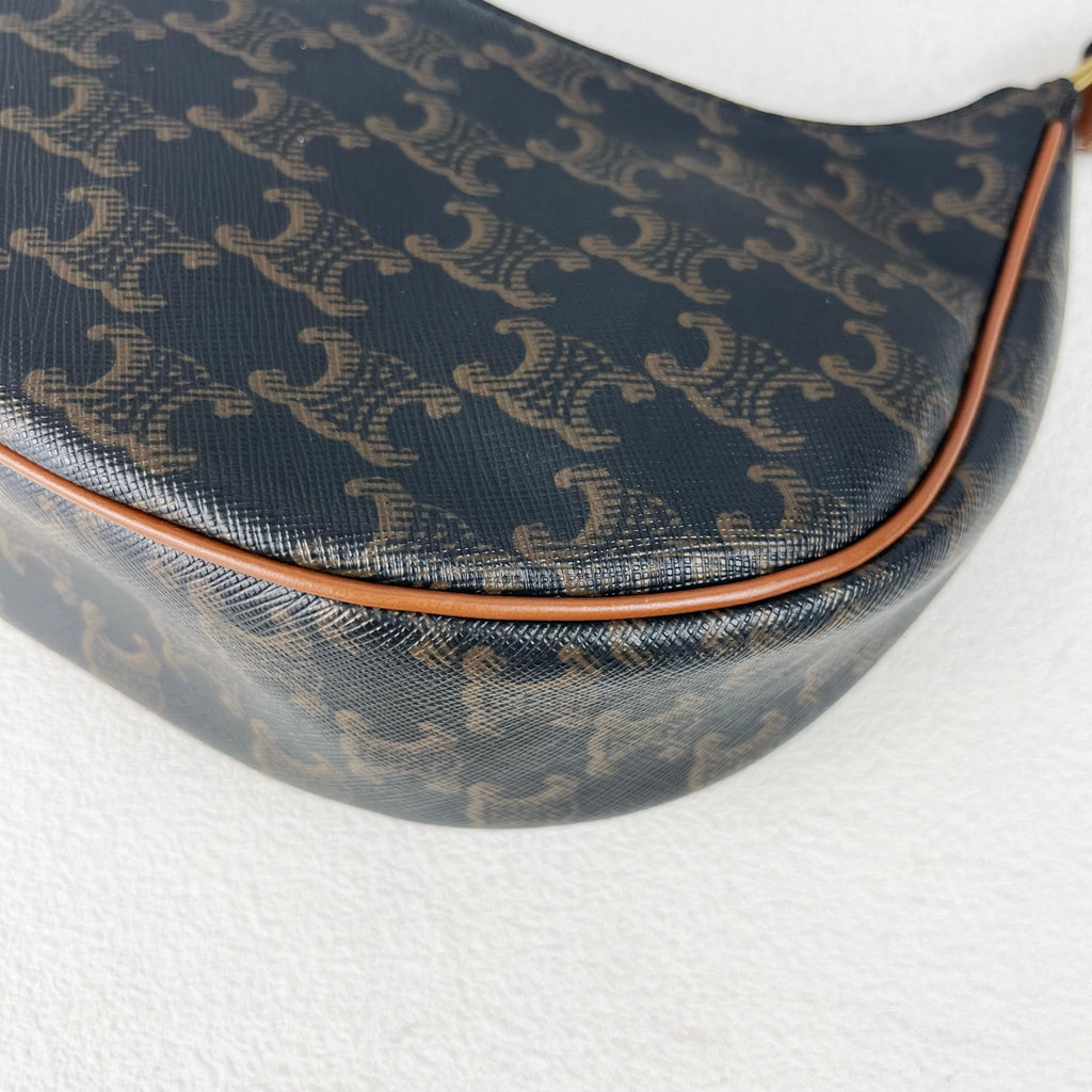 Celine 193952BZJ.27ED