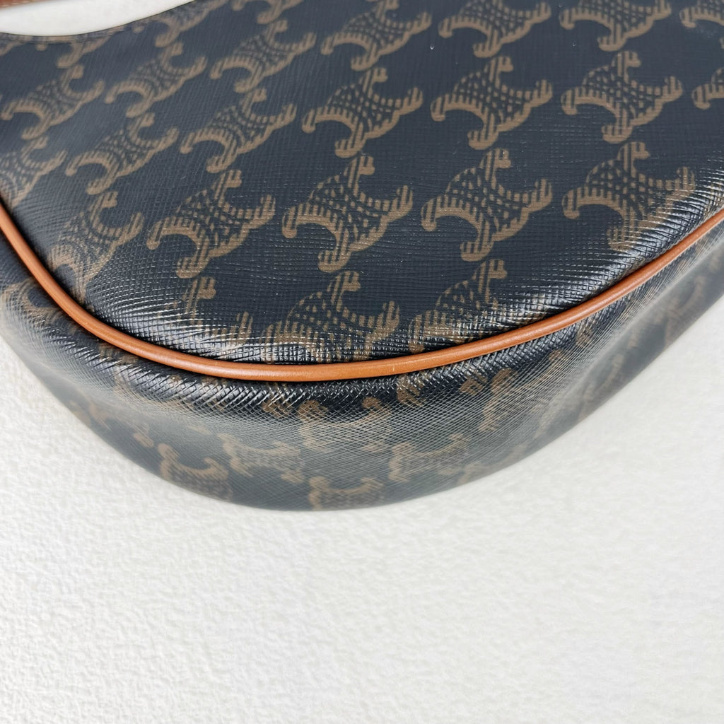 Celine 193952BZJ.27ED