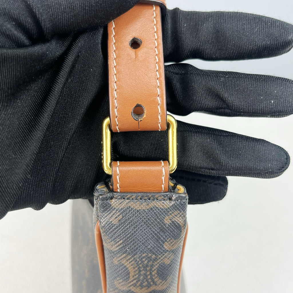 Celine 193952BZJ.27ED