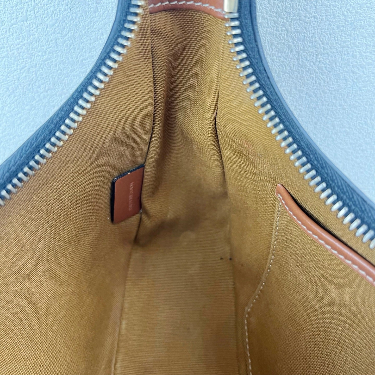 Celine 193952BZJ.27ED