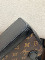 Louis Vuitton Crossbody