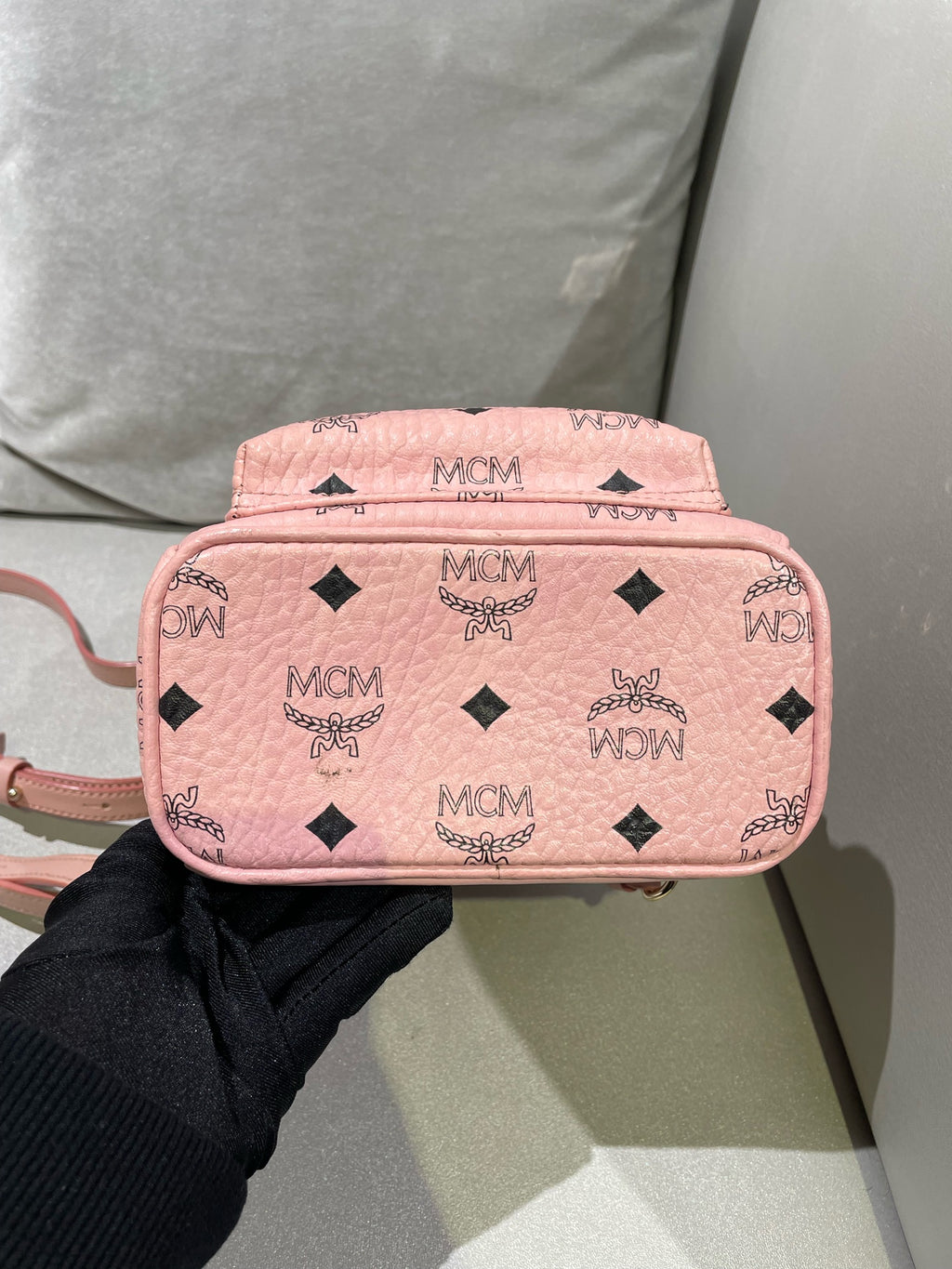 MCM Stark Bebe Boo Visetos Side-Trimmed Rivet Backpack Pink Backpack MMKEAVE17PZ001