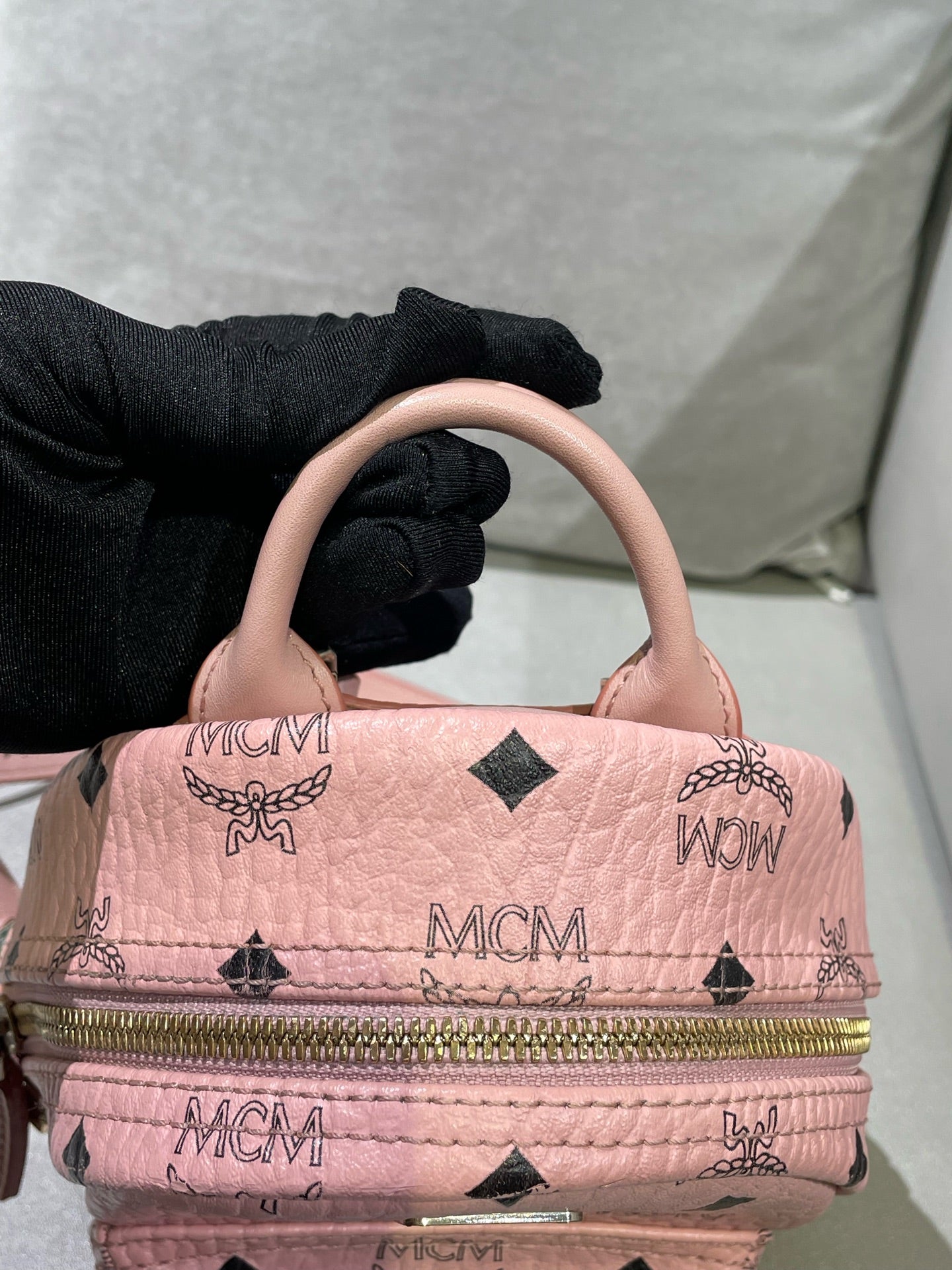 MCM Stark Bebe Boo Visetos Side-Trimmed Rivet Backpack Pink Backpack MMKEAVE17PZ001